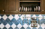 Vamoose's Quick Tip: The Best Way to Clean Wooden Kitchen Cupboards