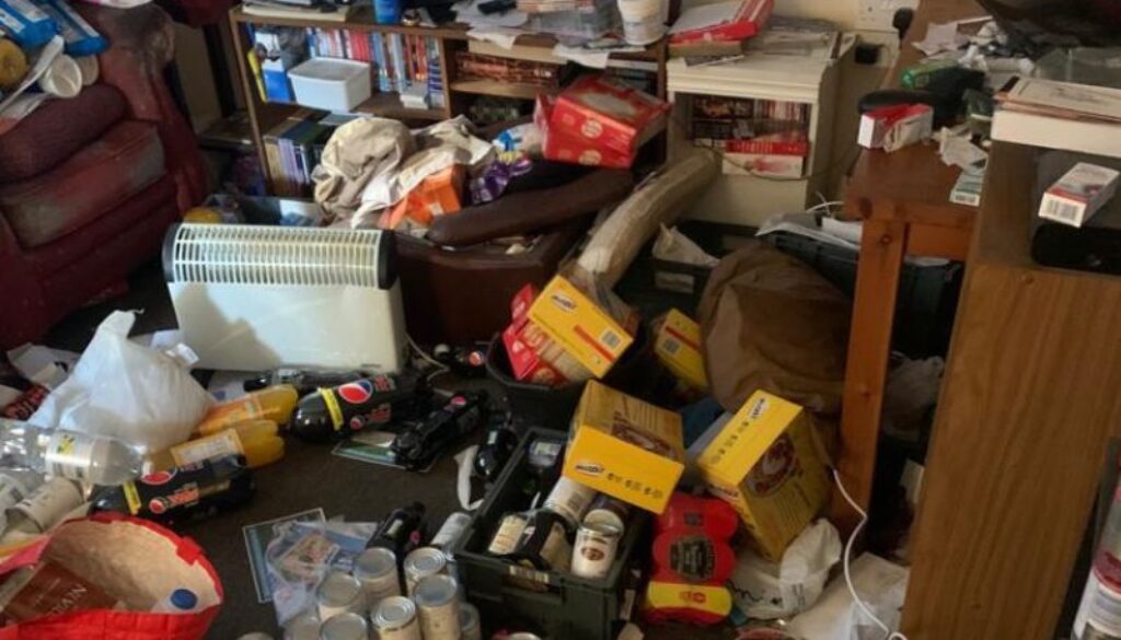 Hoarders Cleaning in Middlesex